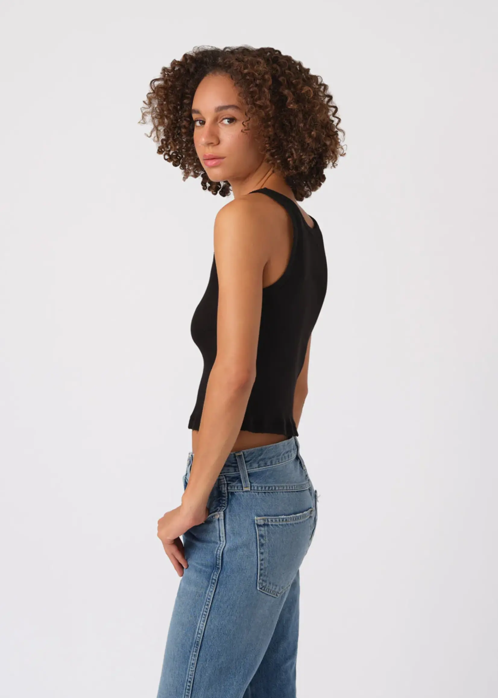 A M O Crop Rib Tank- Black