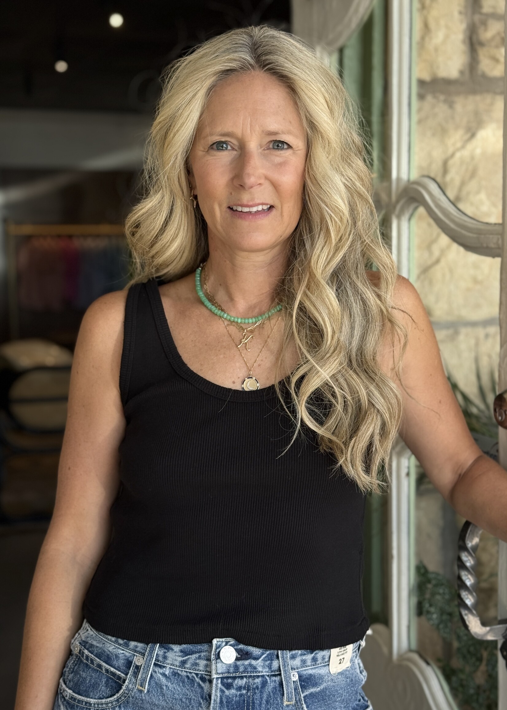 A M O Crop Rib Tank- Black