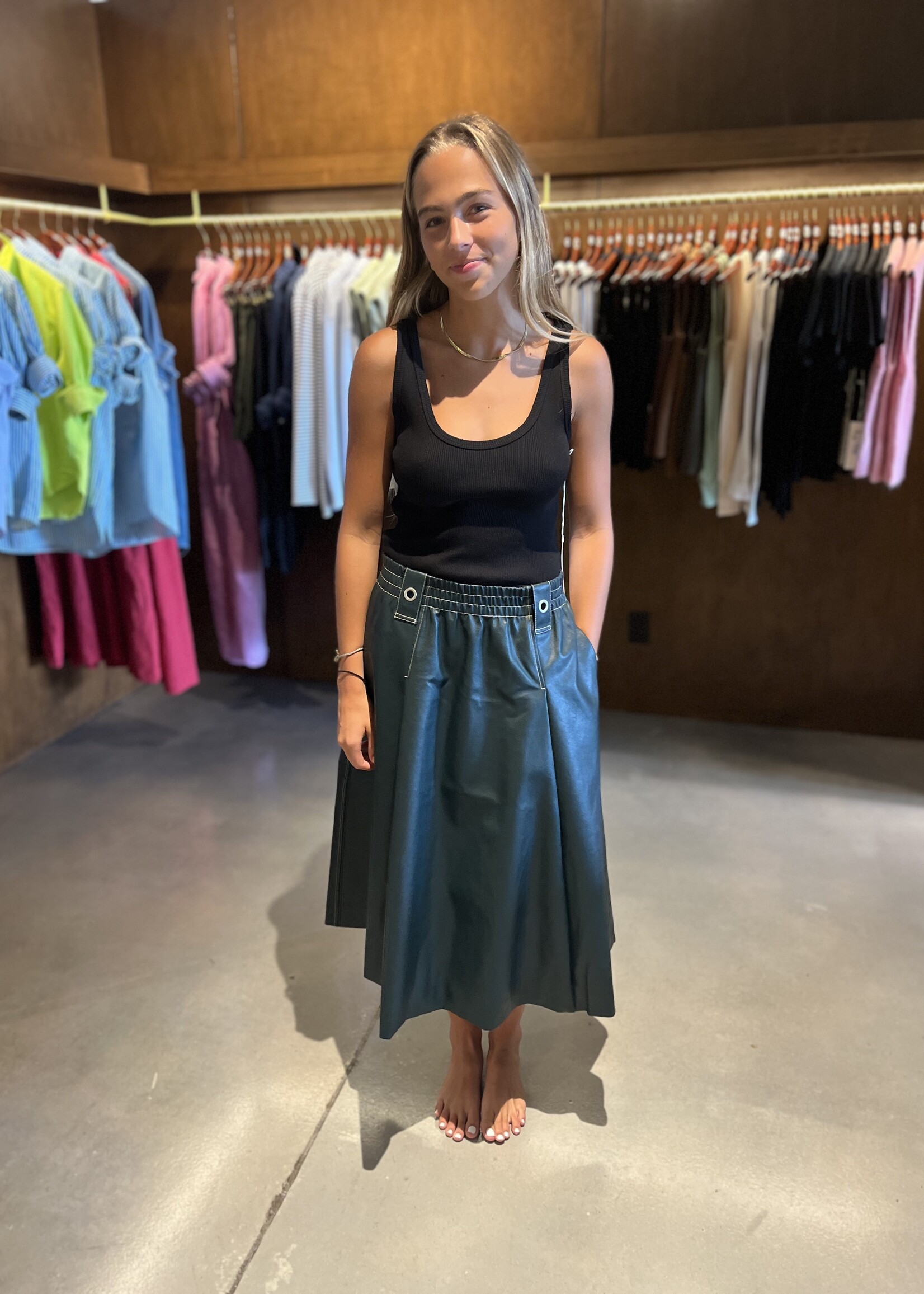 A M O Crop Rib Tank- Black