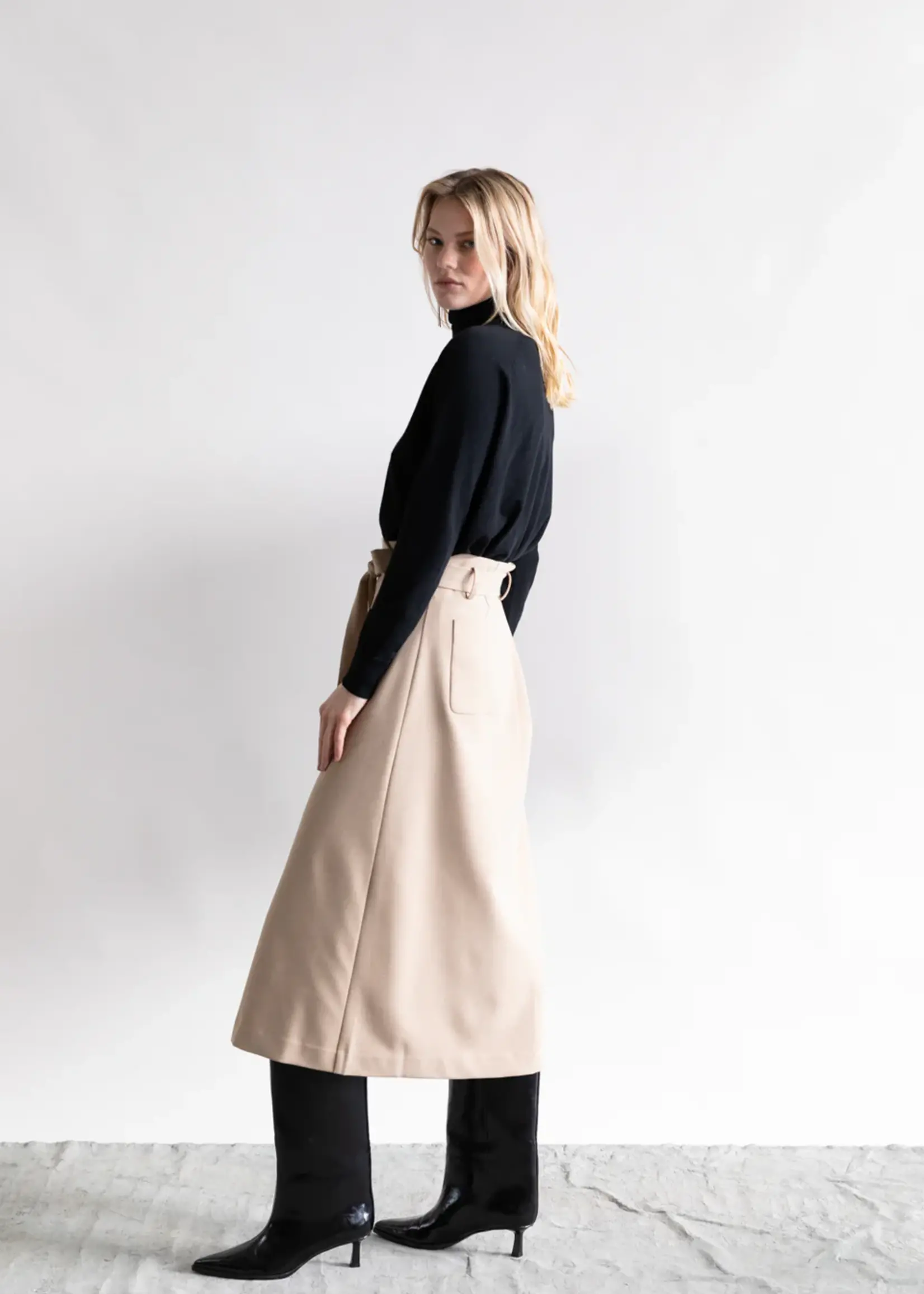 Psophia High-Waisted Wrap Skirt w Side Button Detail