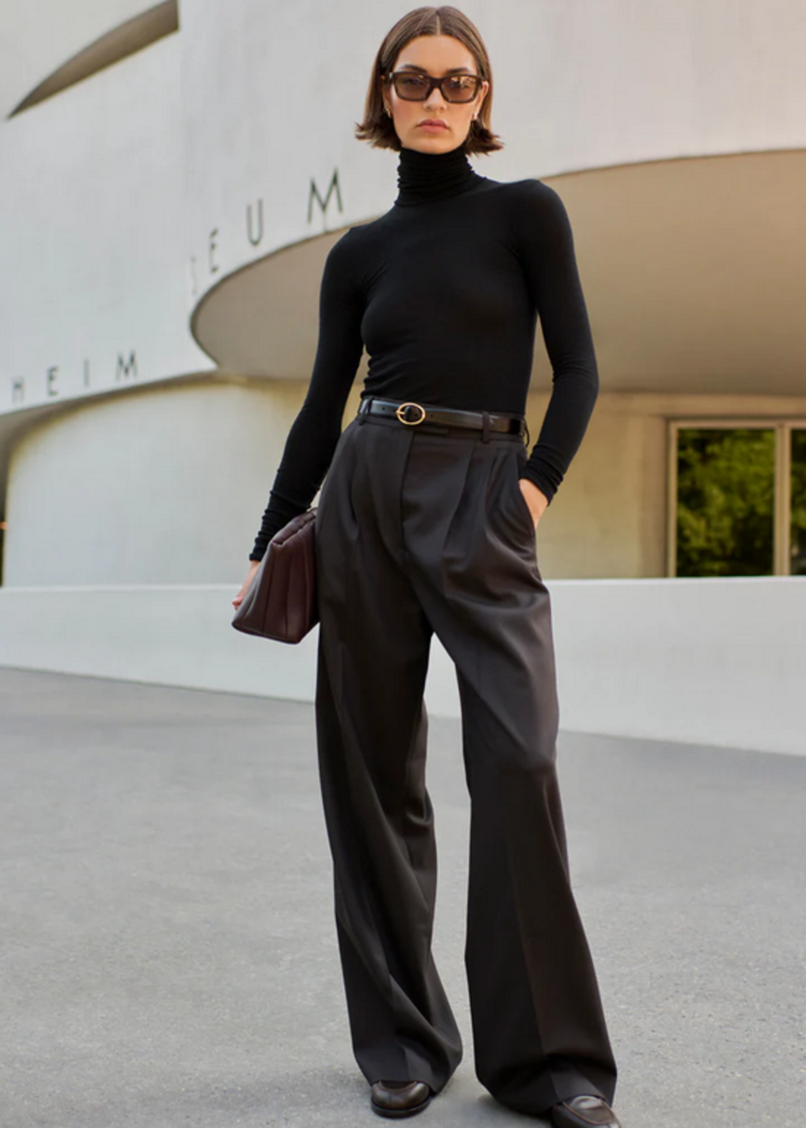 soldout.nyc The Cashmere Turtleneck- Black