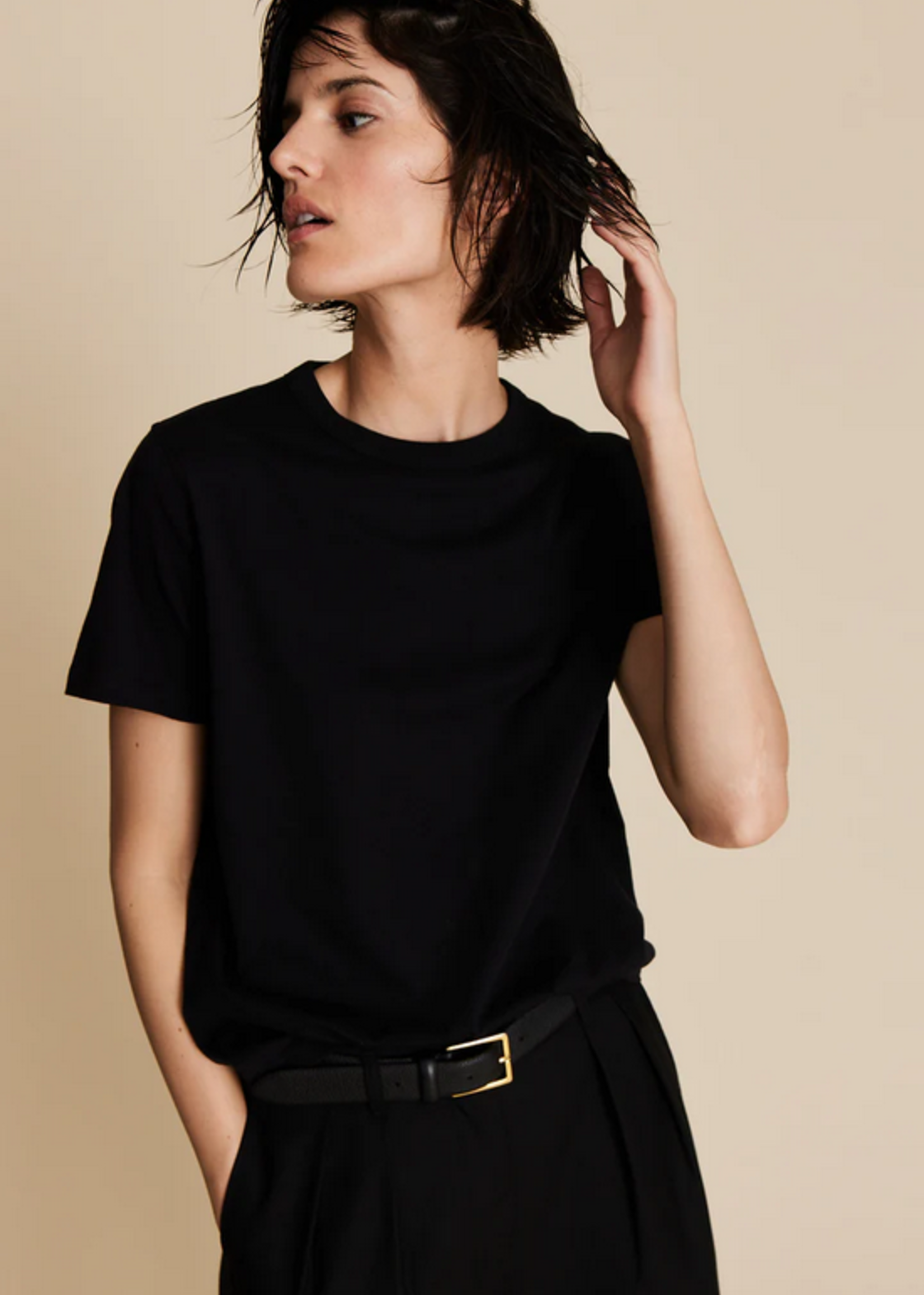 The Iconically Soft Perfect Tee- Black