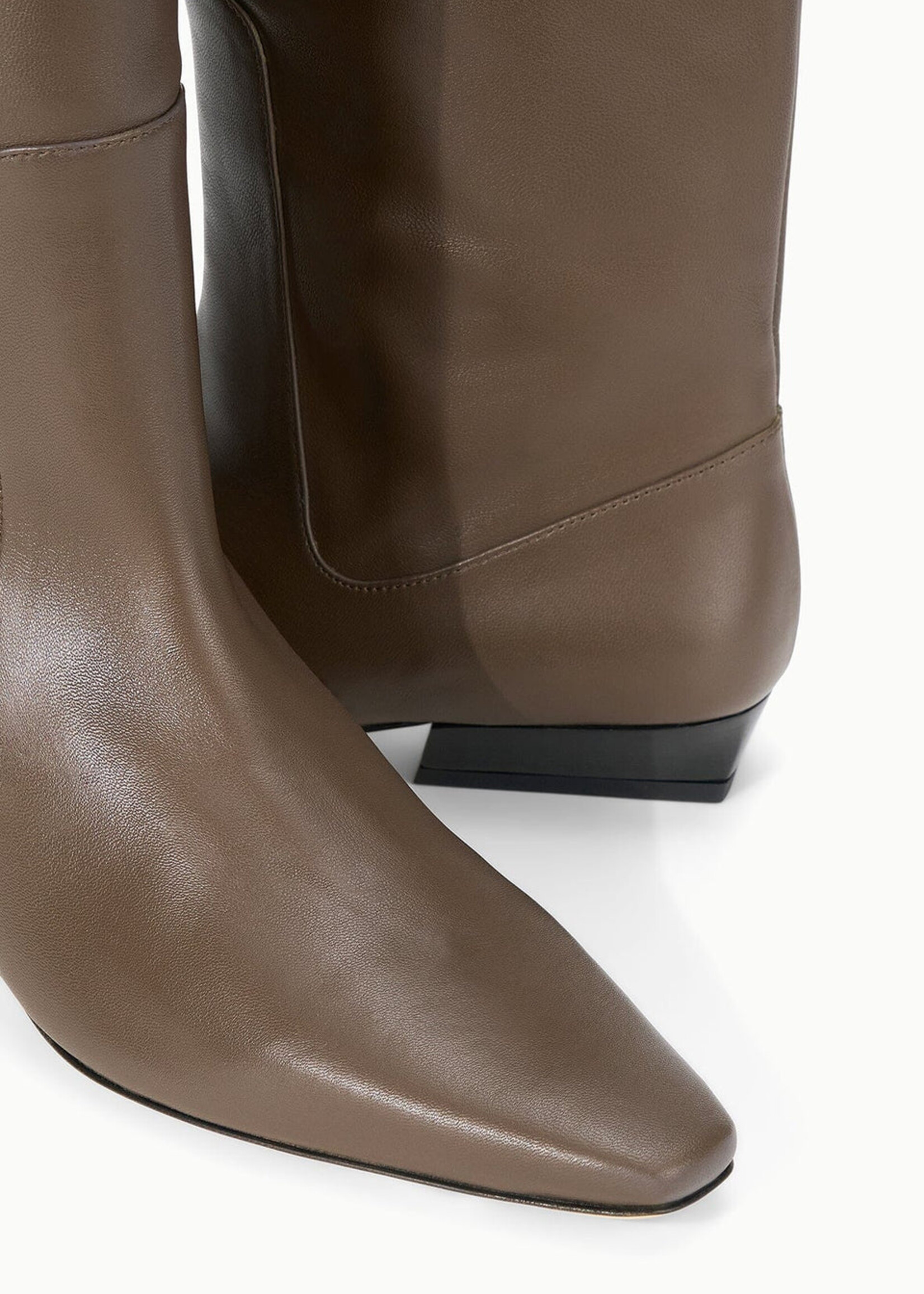 Staud Wally Flat Boot- Truffle