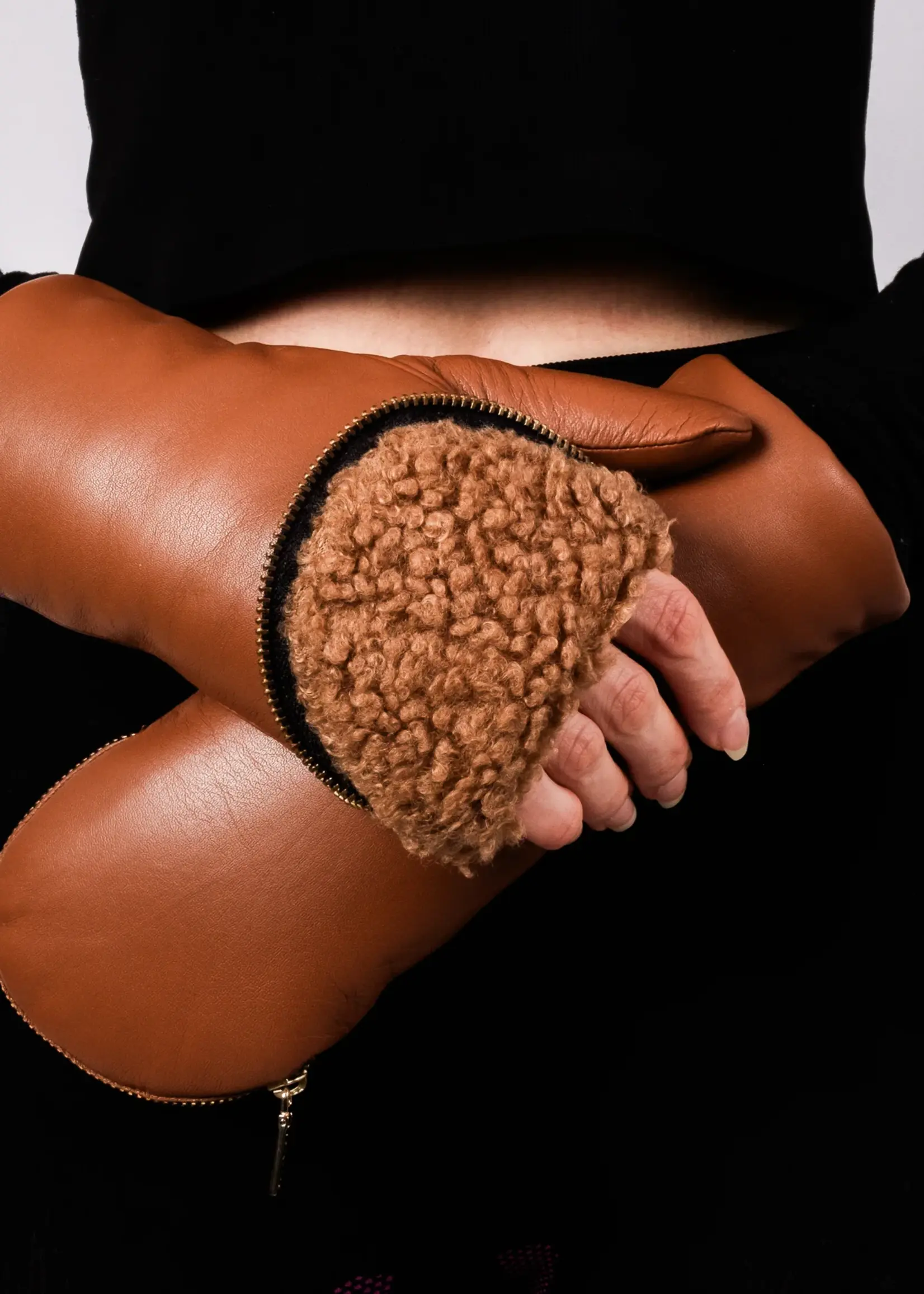 ARISTIDE AP136- KAKI/CAMEL- Lambskin & Polar Fleece