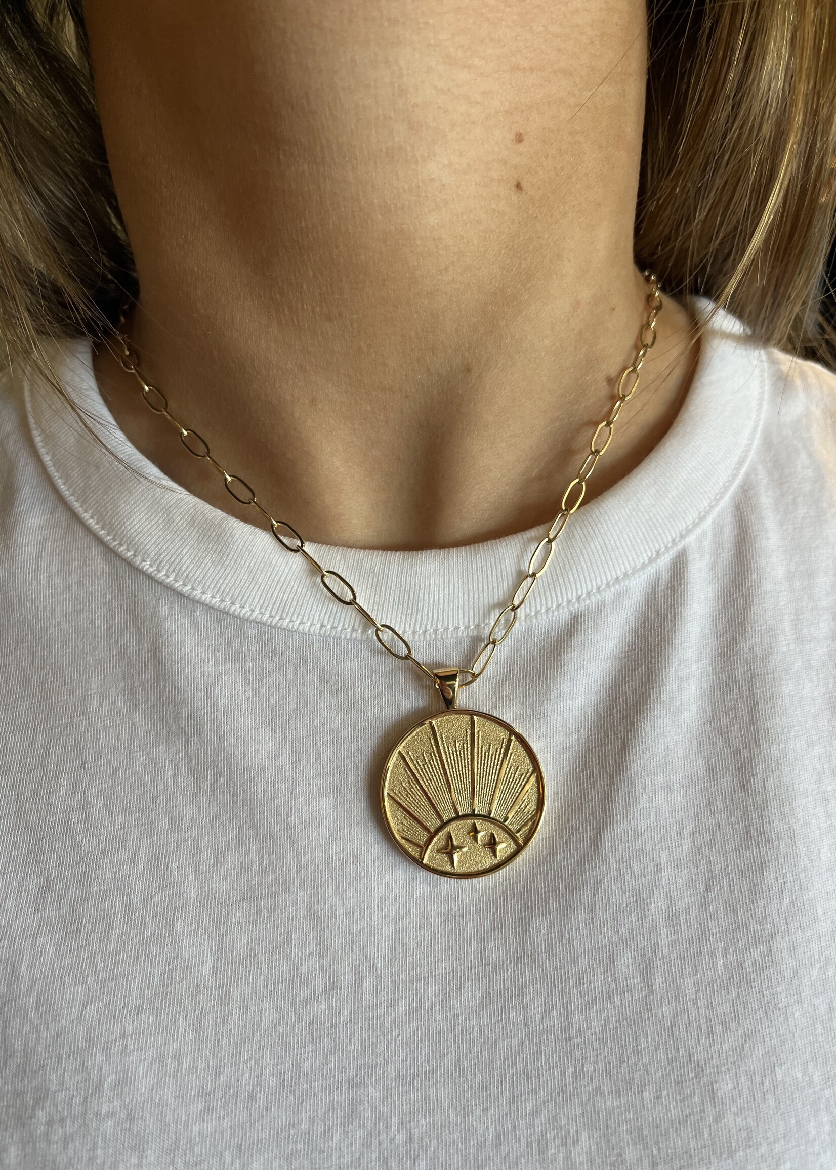 Jane Win Jewelry STRONG JW Original Pendant Coin (Rising Sun) Gold / 18" Drawn Link Chain