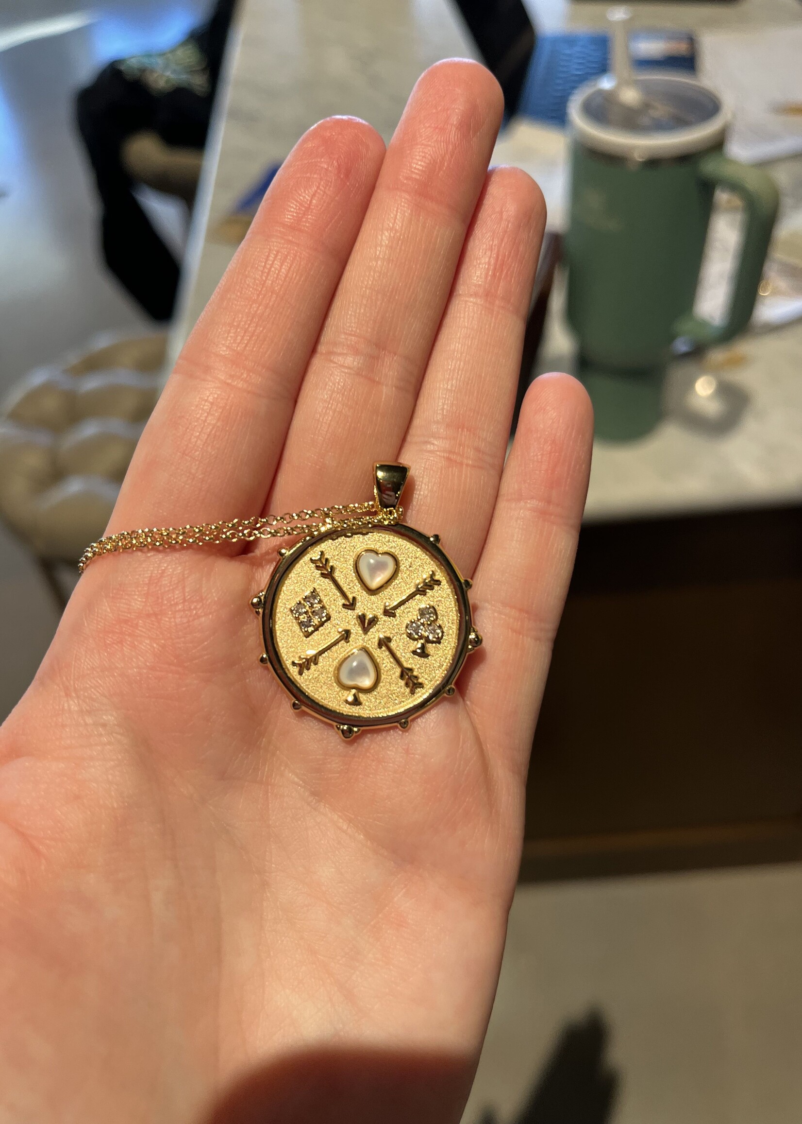 Jane Win Jewelry LOVE Queen of Hearts Original Coin Gold / 16-18" Classic Rolo Chain