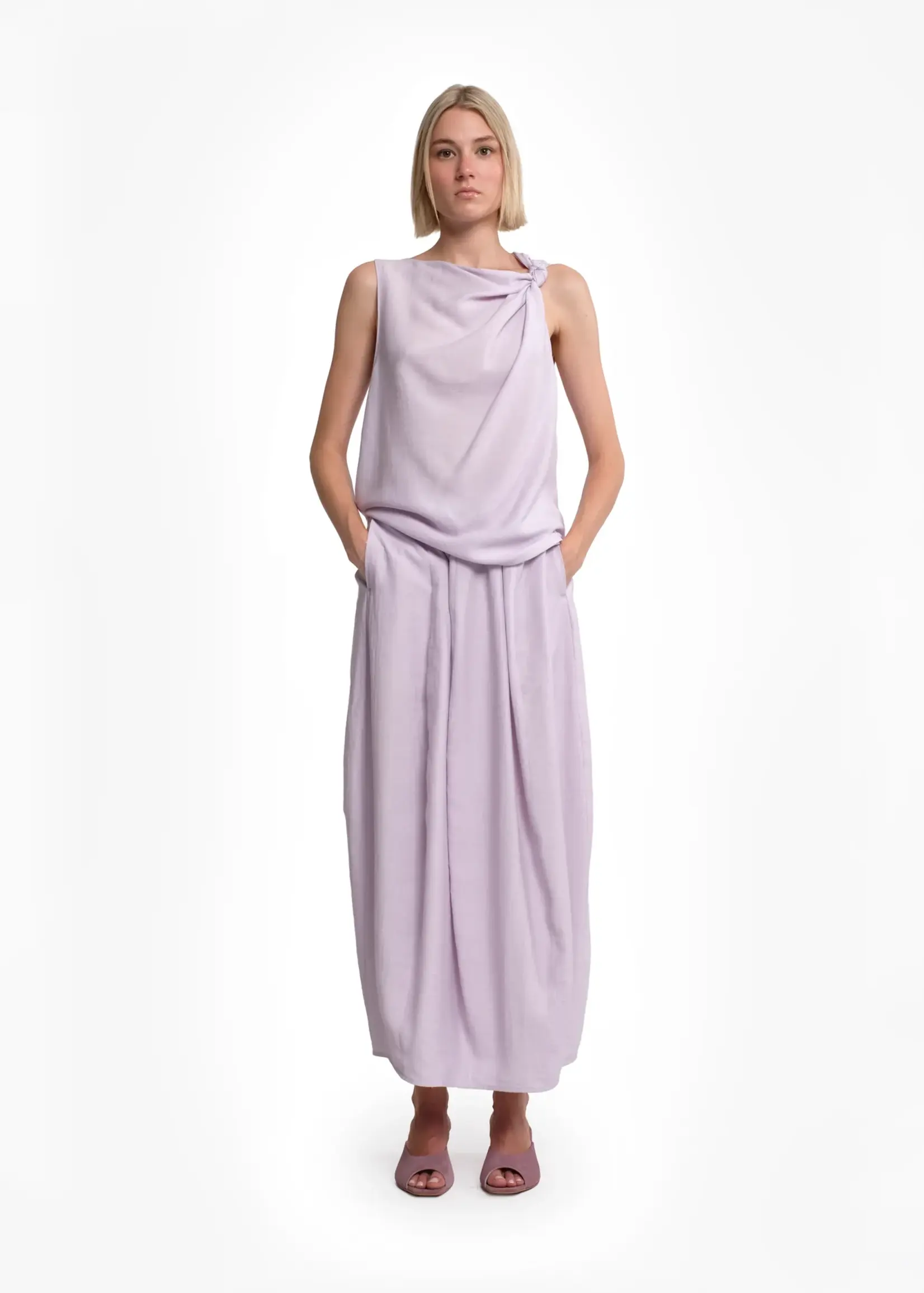 Tela Cody Sleeveless Lilac Linen-Viscose Top With Twisted One-Shoulder