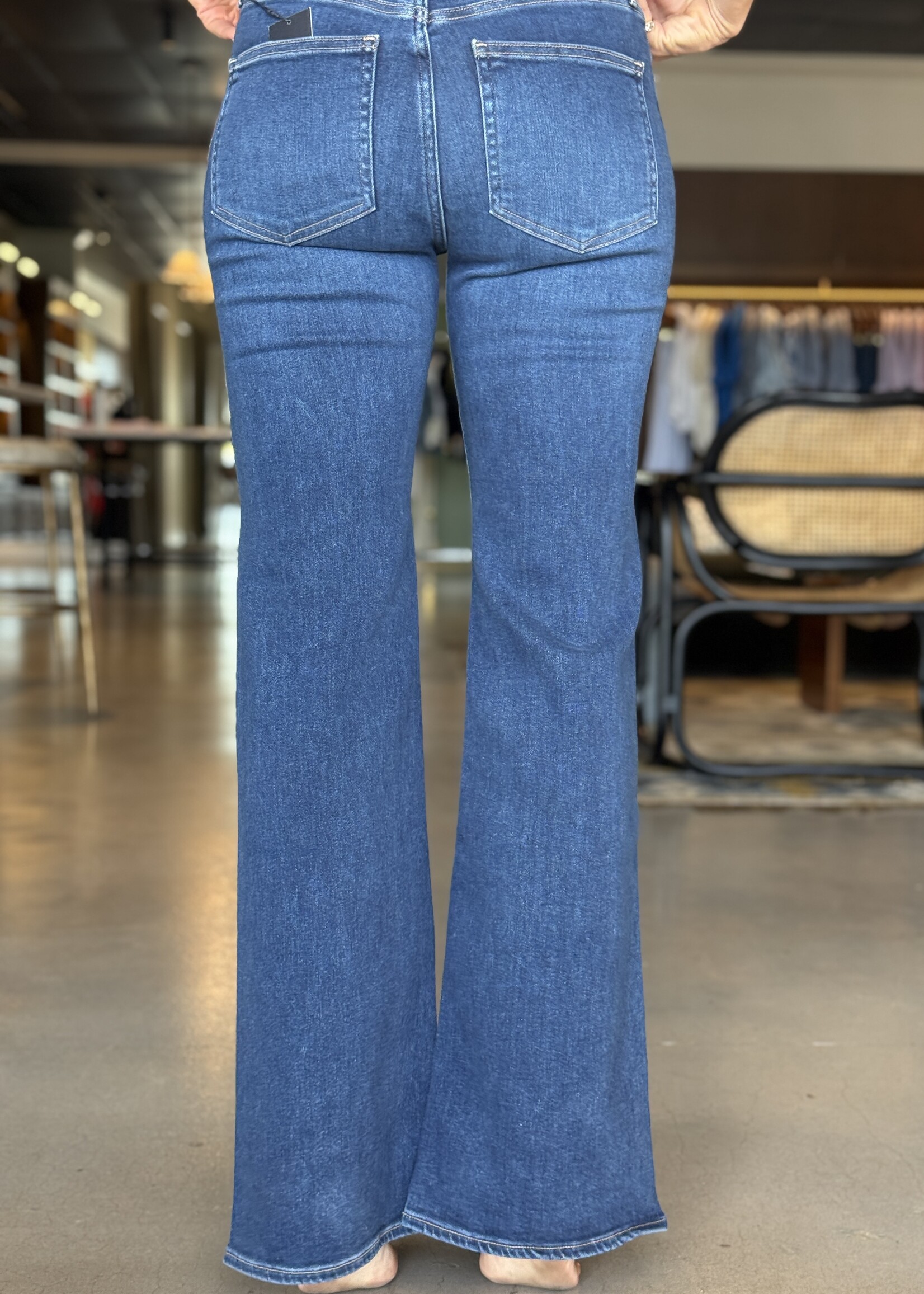Veronica Beard Crosbie Mid-Rise Wide Leg Jean- Bright Blue