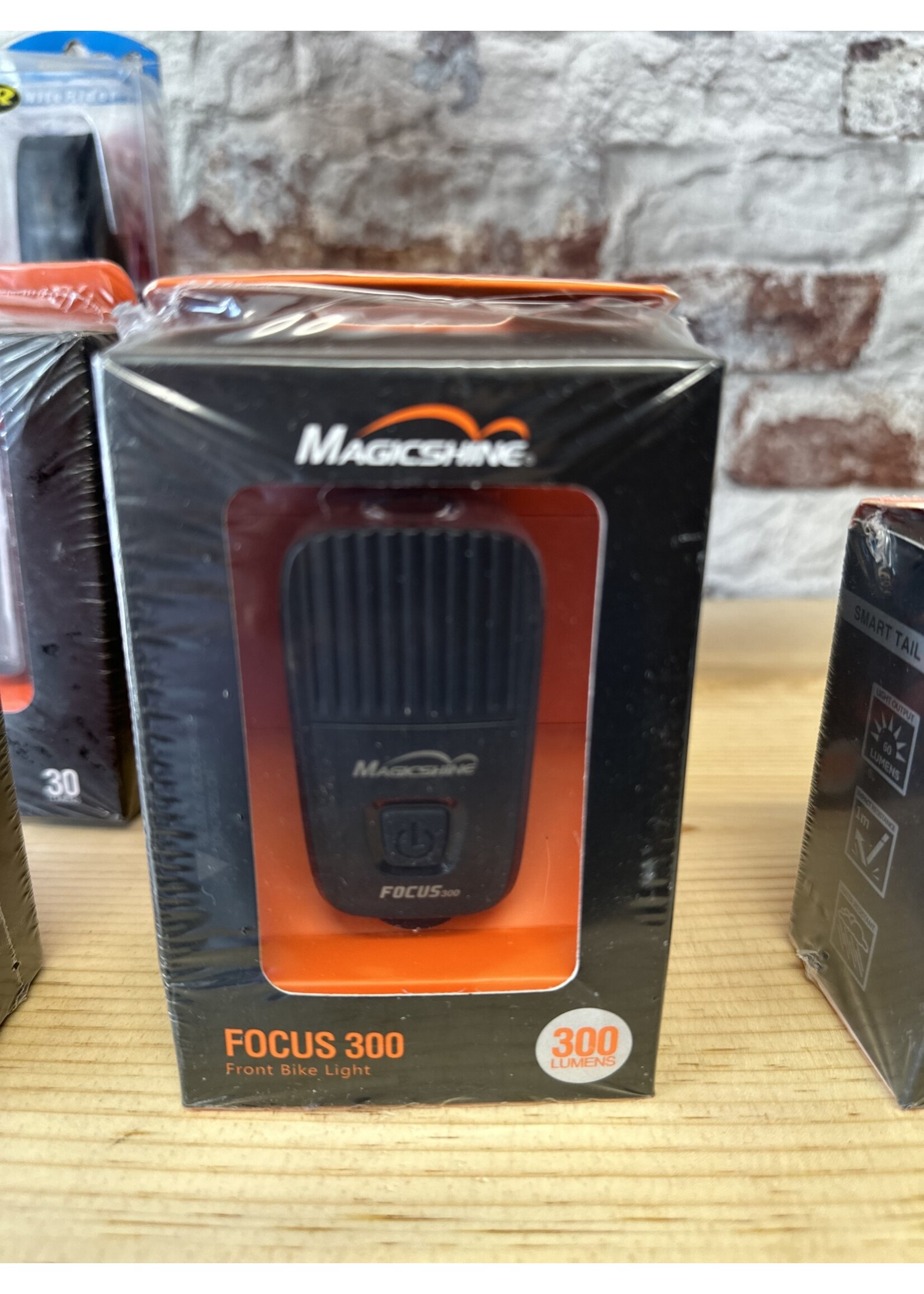 Magicshine Lampara Delantera 300 Lumens