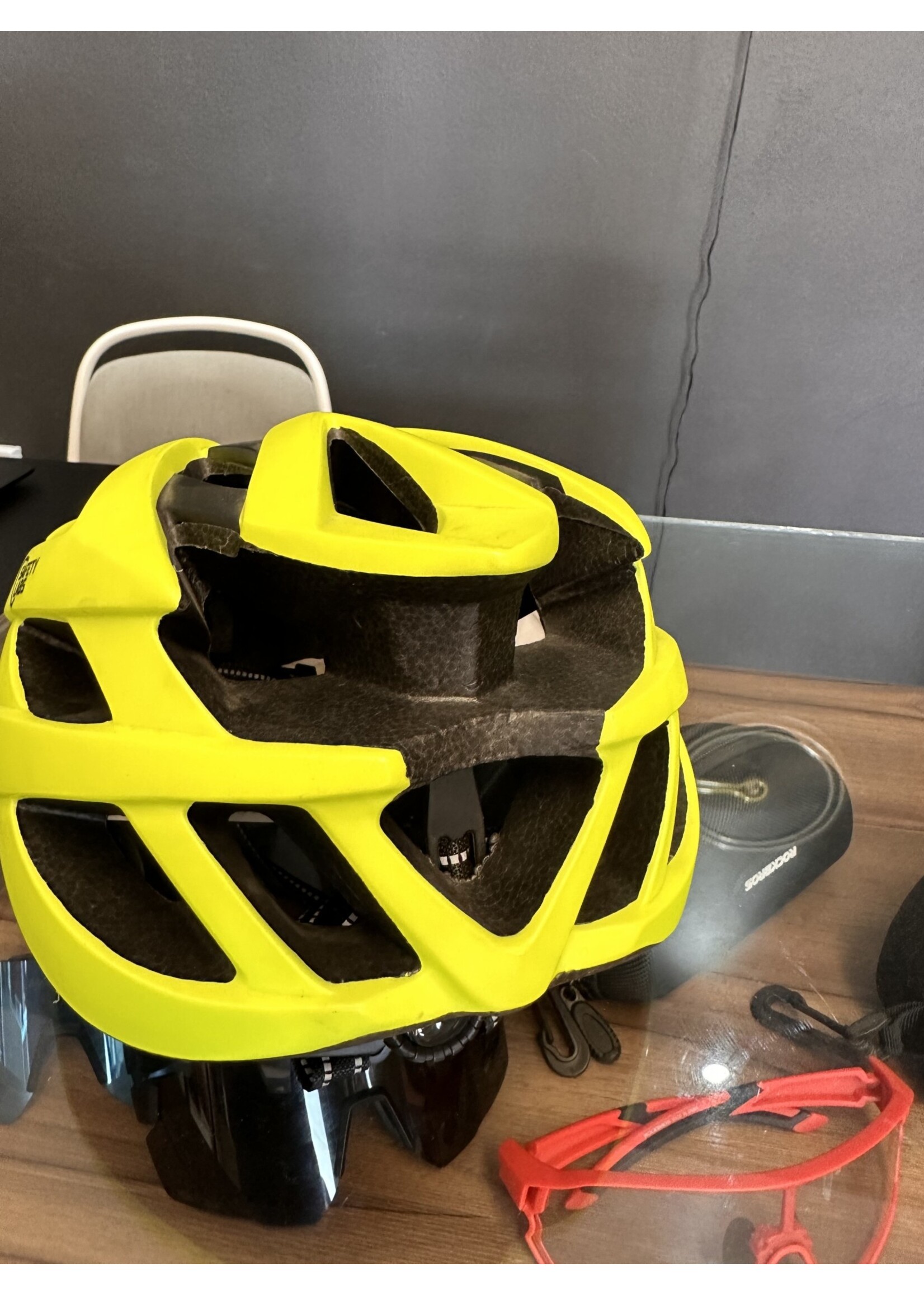 Avex Casco Amarillo Talla M