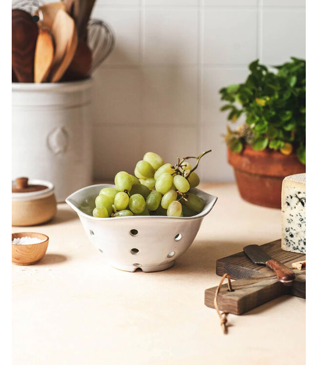 Farmhouse Pottery Windrow Berry Bowl