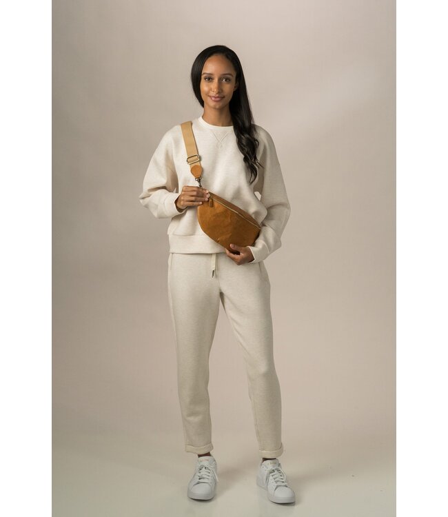 Uashmama Sling Body Bag