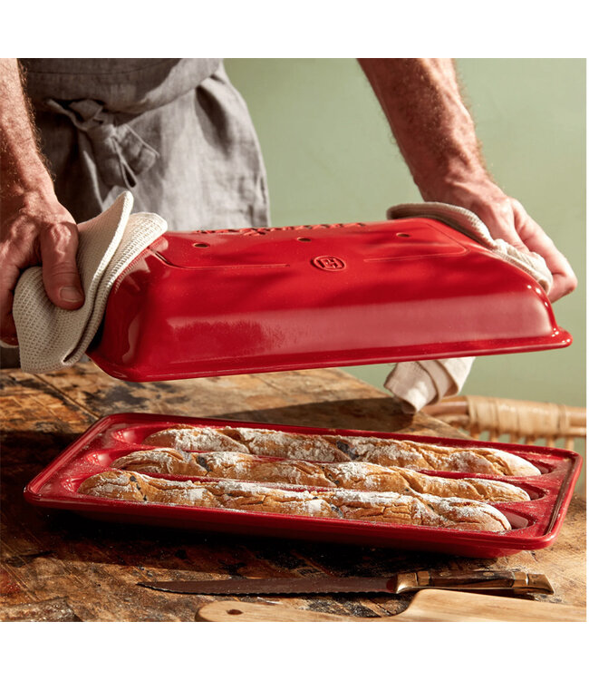Emile Henry Baguette Baker