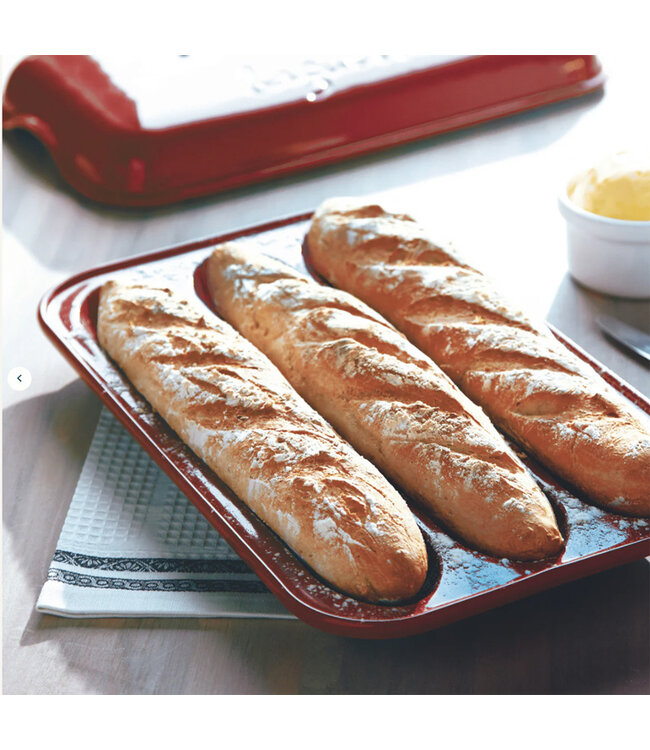 Emile Henry Baguette Baker