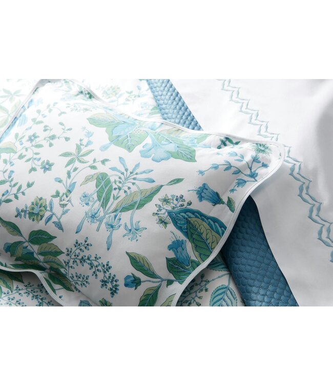 Matouk Pomegranate Standard Pillowcase Pair
