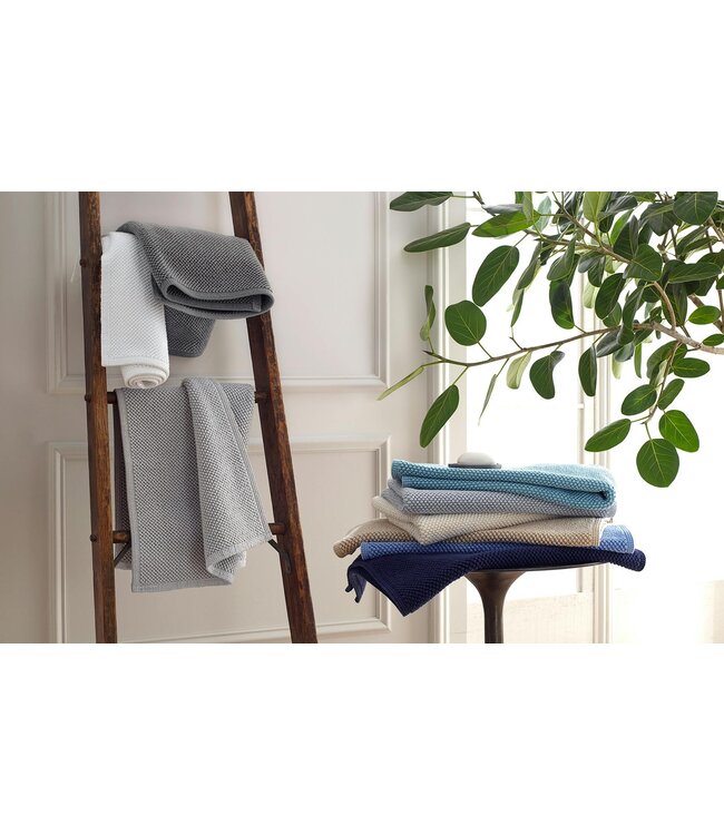 Matouk Reverie Bath Rug - White