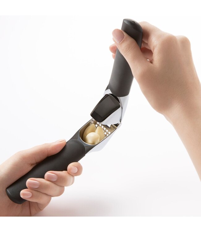 OXO Good Grips Garlic Press With Built In Cleaner