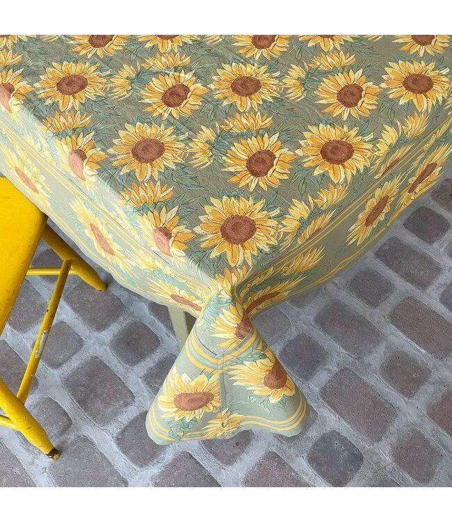 Mahogany Sunflower Sage Tablecloth - 60x90