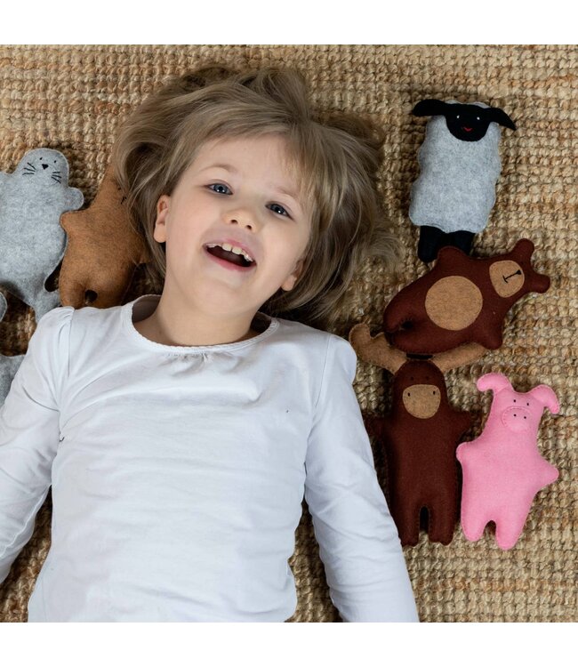 Bear and Tree Wool Felt Sewing Kit