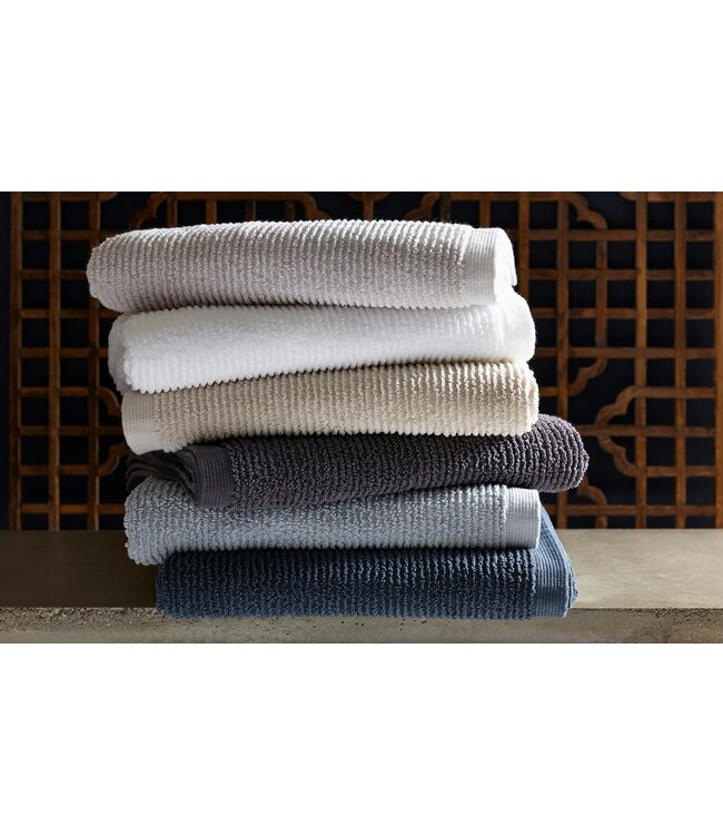 Matouk Aman Tub Mat - White