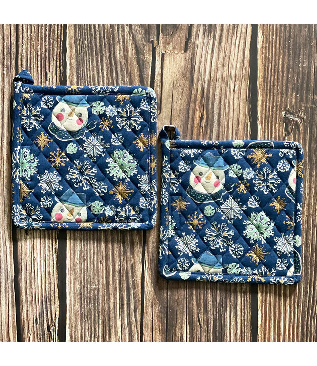 Mahogany Snowman and Snowflakes Pot Holder, Set of 2