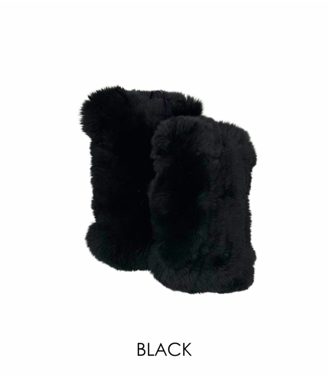 Linda Richards Fur Handwarmer