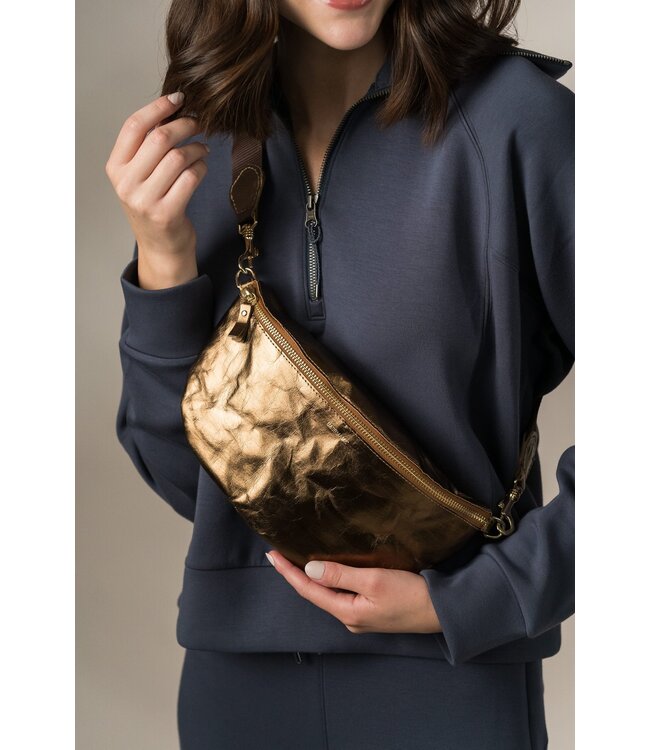 Uashmama Sling Body Bag