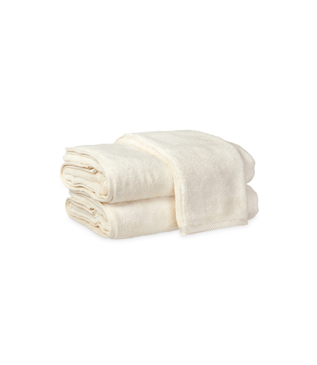 Matouk Milagro Towel