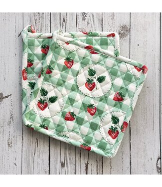 Mahogany Strawberry Gingham Pot Holder