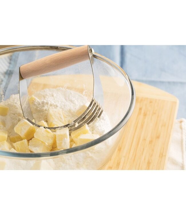 HIC Harold Import Company Pastry Blender with Wooden Handle