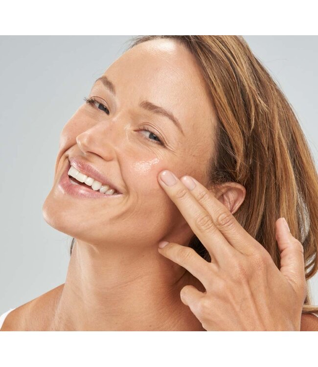 Farmhouse Fresh Flat Out Firm Hyaluronic Acid Peptide Firming Serum