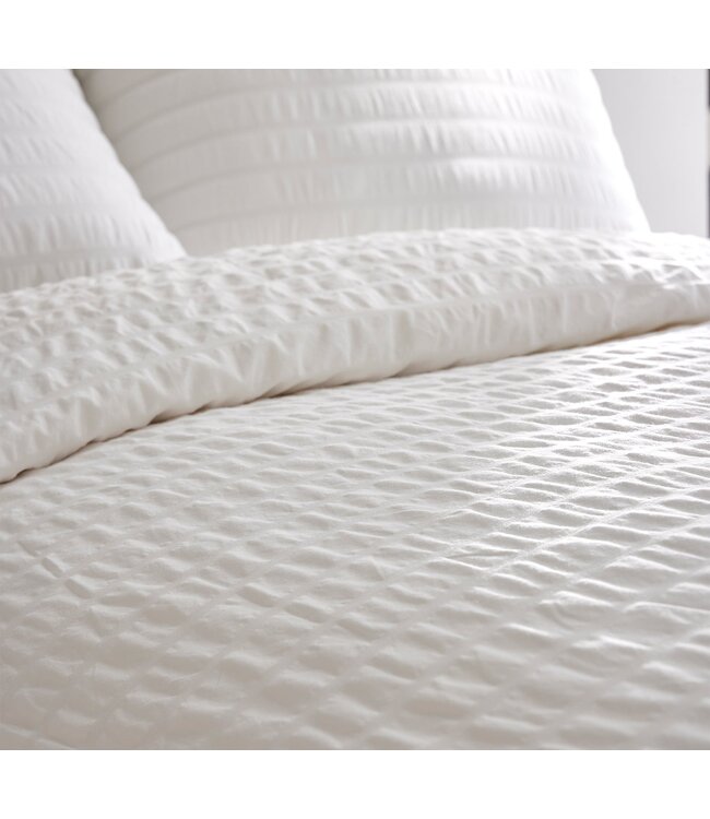 Boll & Branch Relaxed Seersucker Duvet Set