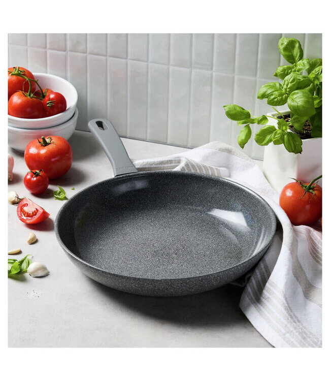 Zwilling Zwilling Parma Plus Ceramic Aluminum Ceramic Nonstick Fry Pan