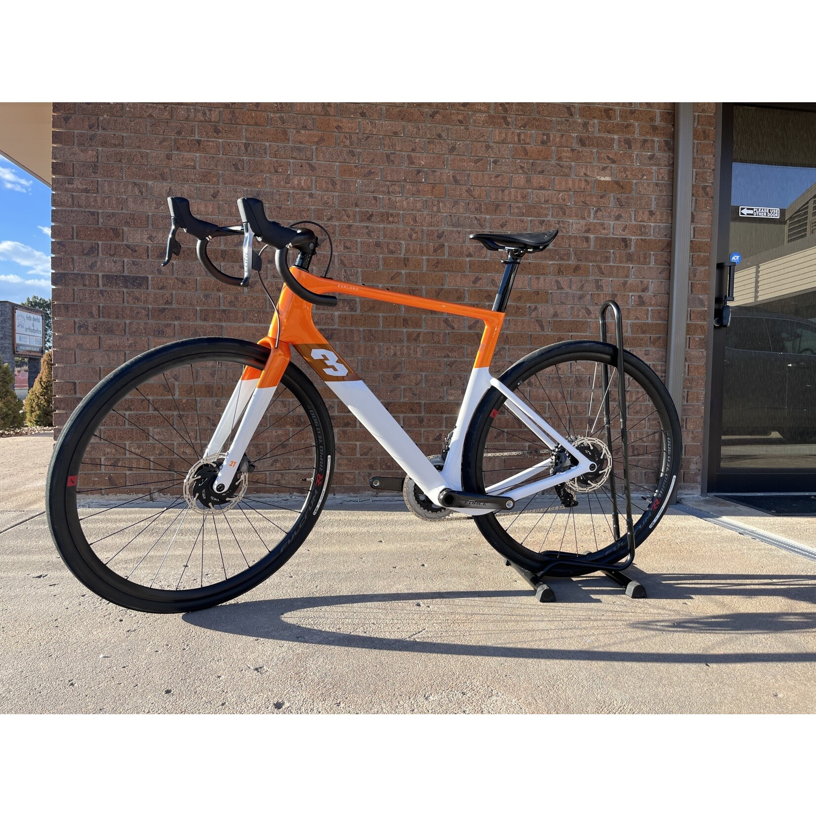 3T 3T Exploro Racemax Force AXS 2x12 Orange/White - 56