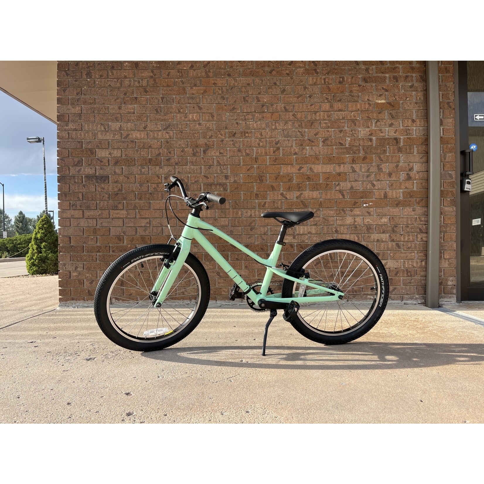 Specialized Specialized Jett 20 Single Speed, Gloss Oasis/ Forest Green