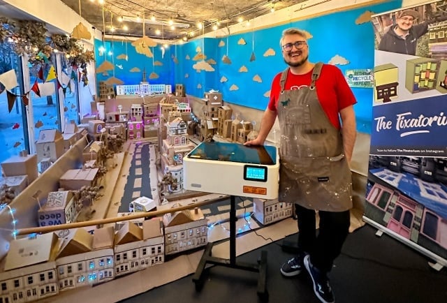 Sean Rodrigo created a miniature cardboard city with an Ador laser cutter