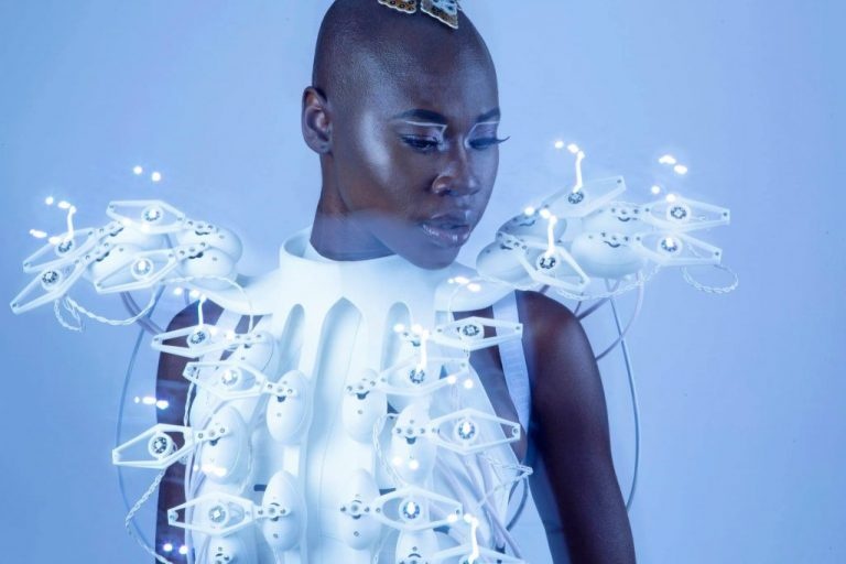 FashionTech - designer Anouk Wipprecht integrates fashion and technology