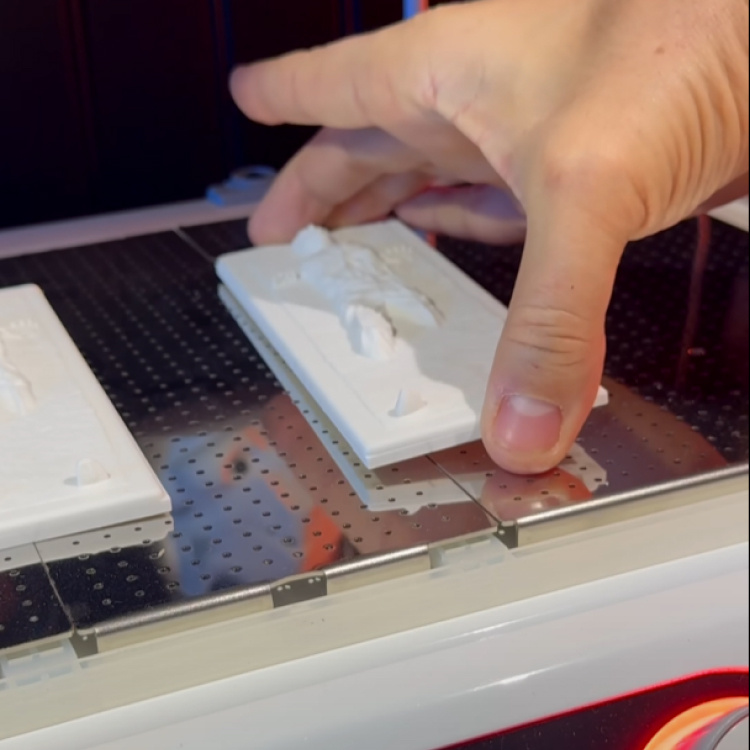 3D printed Han Solo shapes placed on the FORMART 2 vacuum former