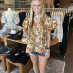 entro Scallop Edge Floral Blouse