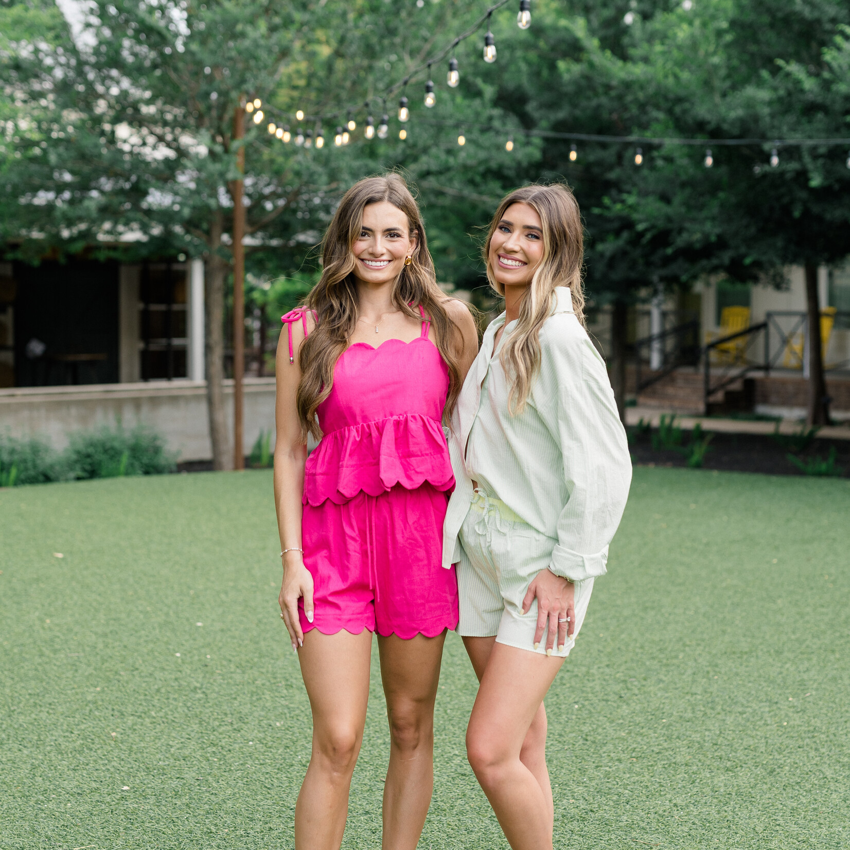 entro Scallop Hem Shorts Set