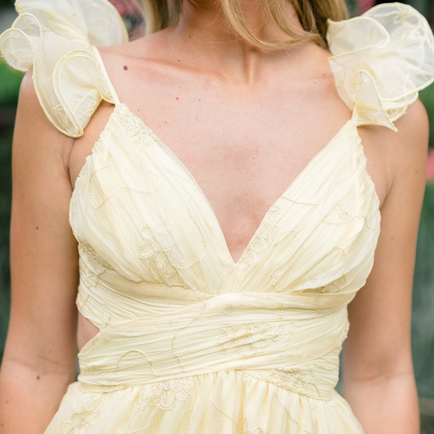 storia Floral Detail Whimsical Sleeve Dress