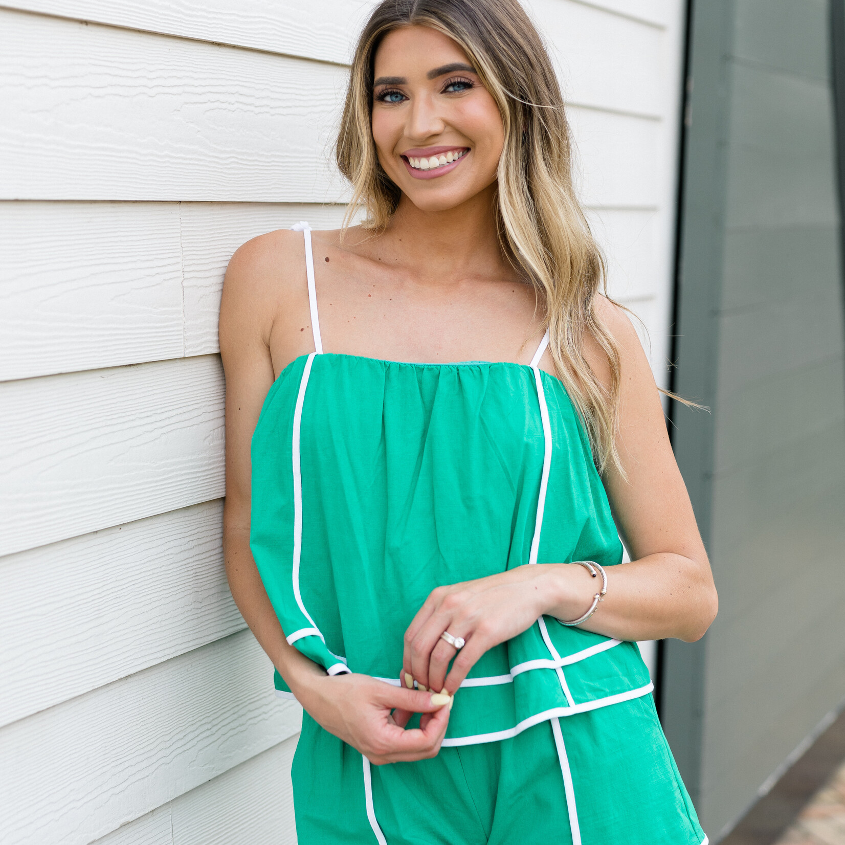entro Line Detail Flowy Romper