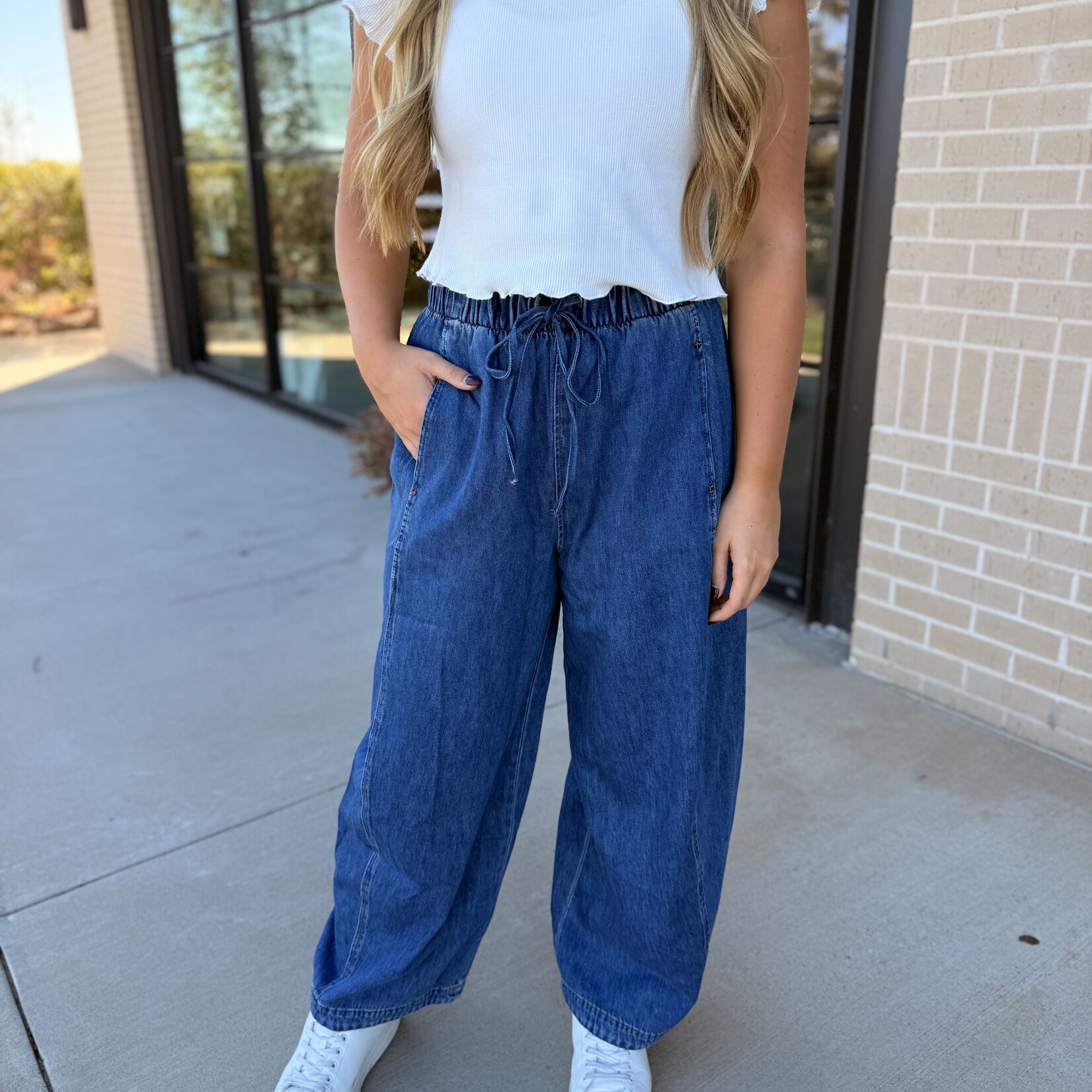 miou muse Elastic Waist Barrel Denim Pants