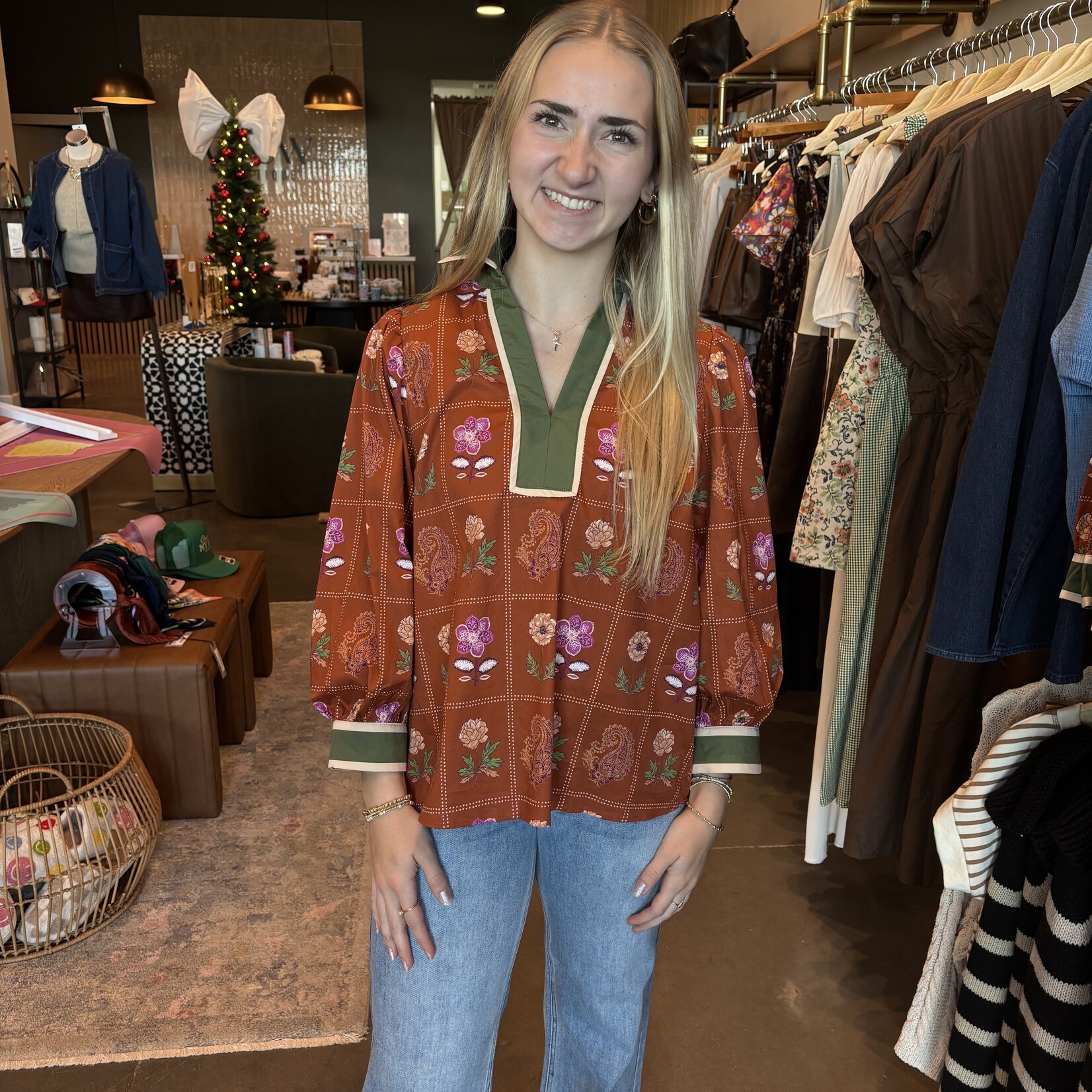 entro Flower Print Long Sleeve Blouse