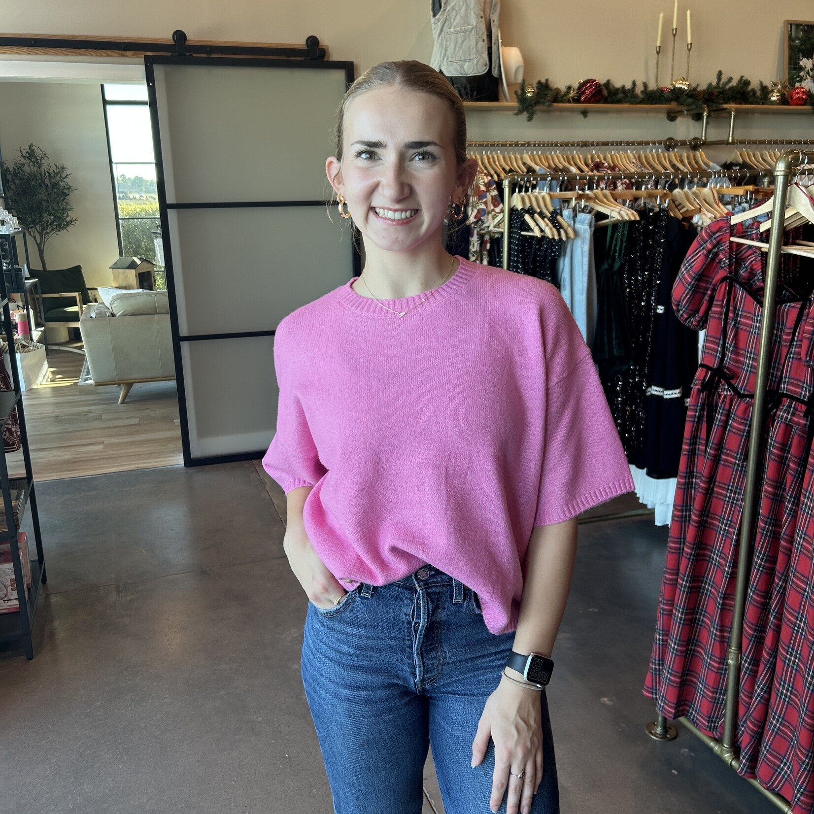 Le Lis Short Sleeve Crew Neck Boxy Sweater