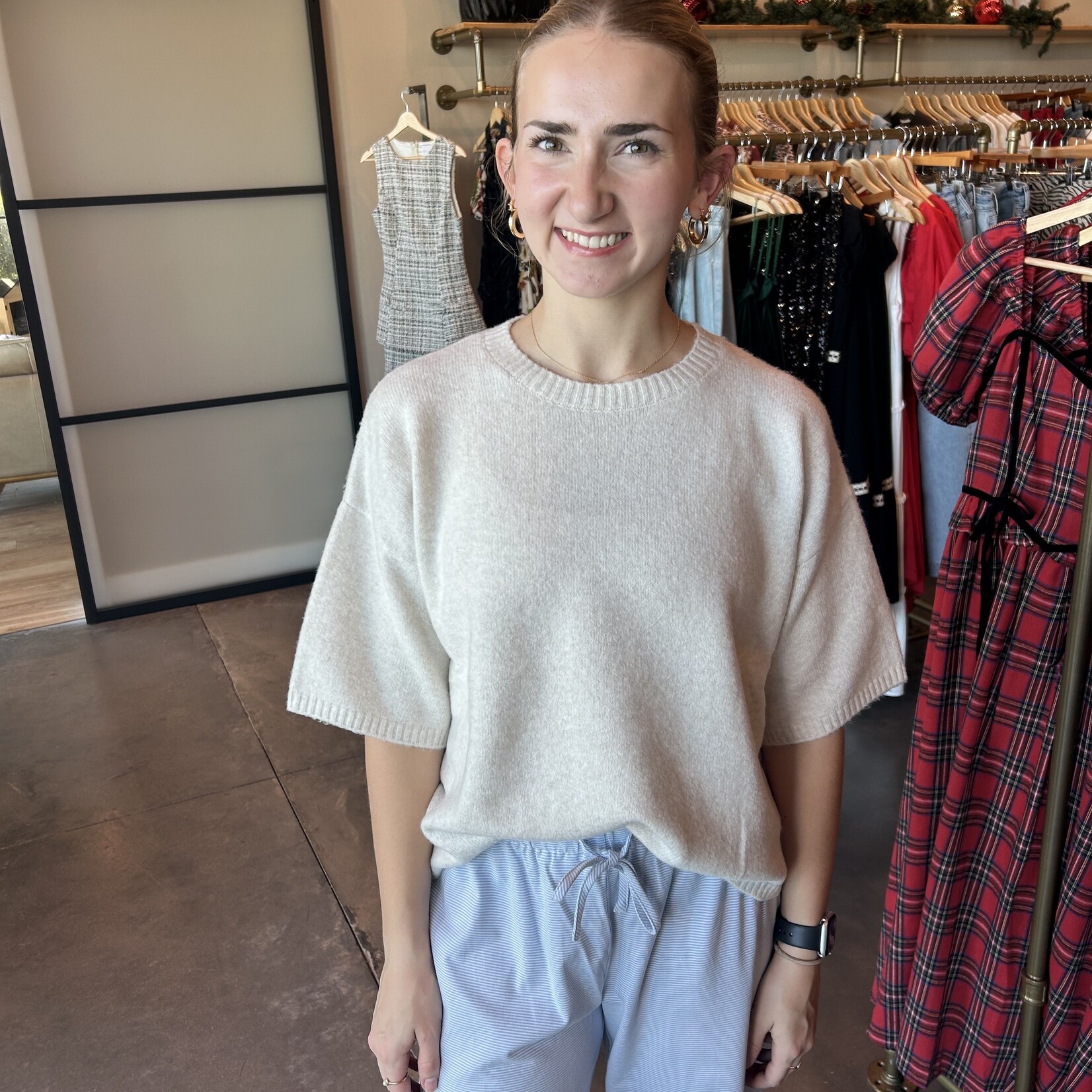 Le Lis Short Sleeve Crew Neck Boxy Sweater