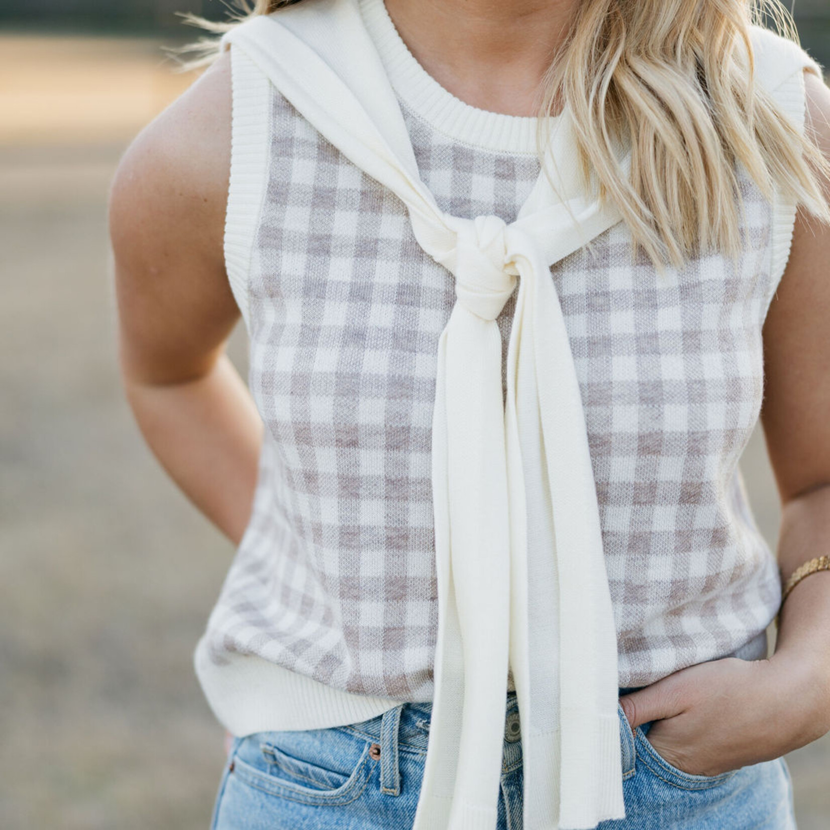 entro Faux Shoulder Sweater Tank