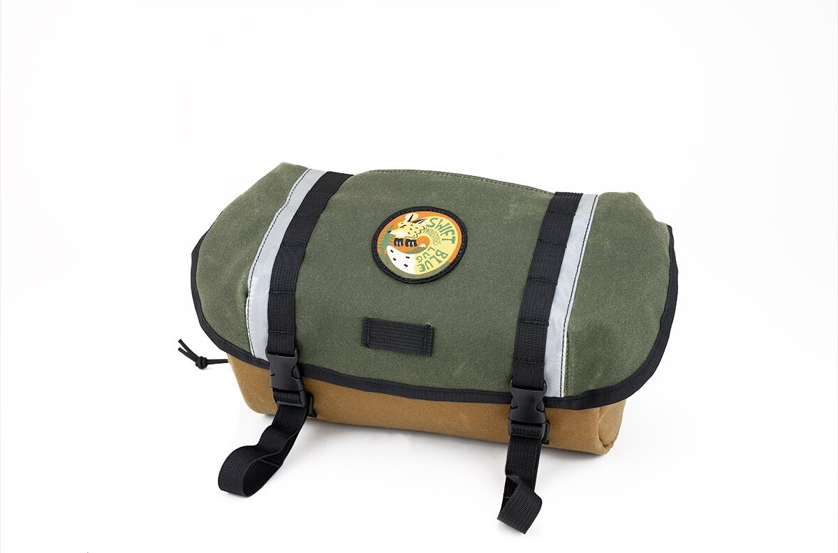 最安値級価格 Swift Industries X Blue Lug Caldera Collection Catalyst Pack アクセサリー