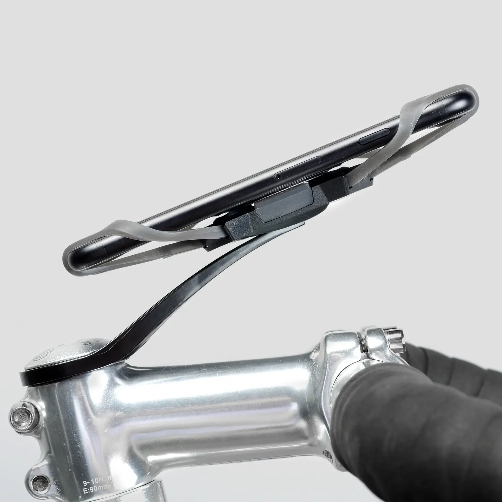 Delta Delta XPro Smartphone Holder