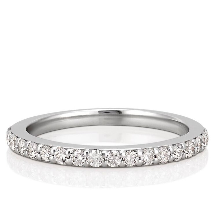 (Y)14KW 0.20CTW SHARED PRONG DIAMOND BAND  1.3MM DIAMOND BAND 19 STONES